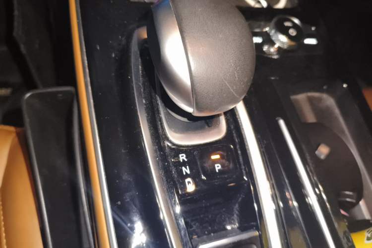 Used AION S 2020 Meizu 630 Gear Lever