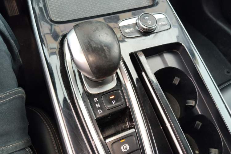 Used AION S 2020 Meizu 580 Gear Lever