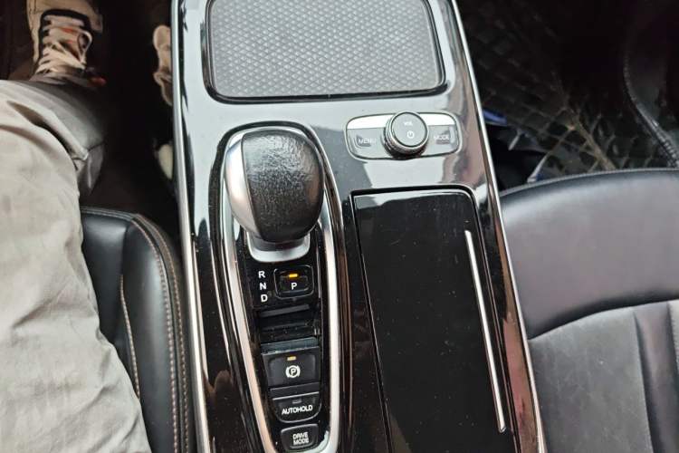 Used AION S 2020 Meizu 580 Gear Lever