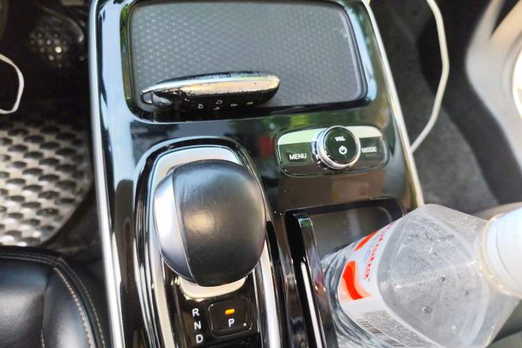 Used AION S 2020 Meizu 580 Gear Lever