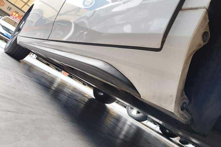 Used AION S 2020 Meizu 580 Pio Left Side Sill