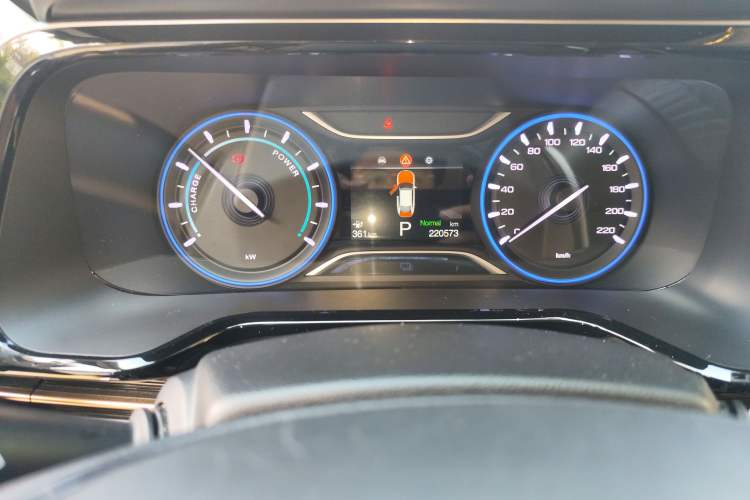 Used AION S 2020 Meizu 580 Odometer Close Up