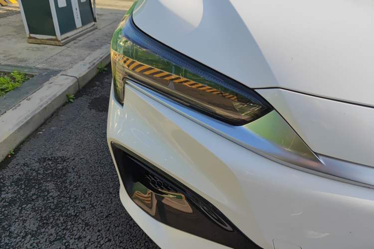 Used AION S 2020 Meizu 580 Right Front Headlight