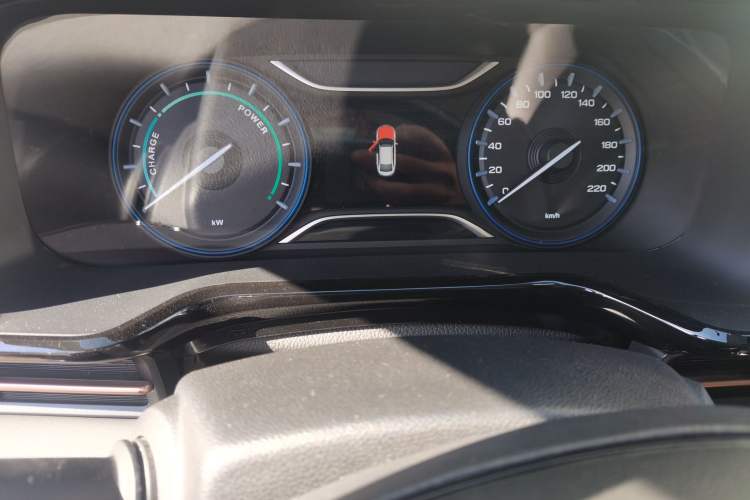 Used AION S 2022 Meizu 580 Odometer Close Up