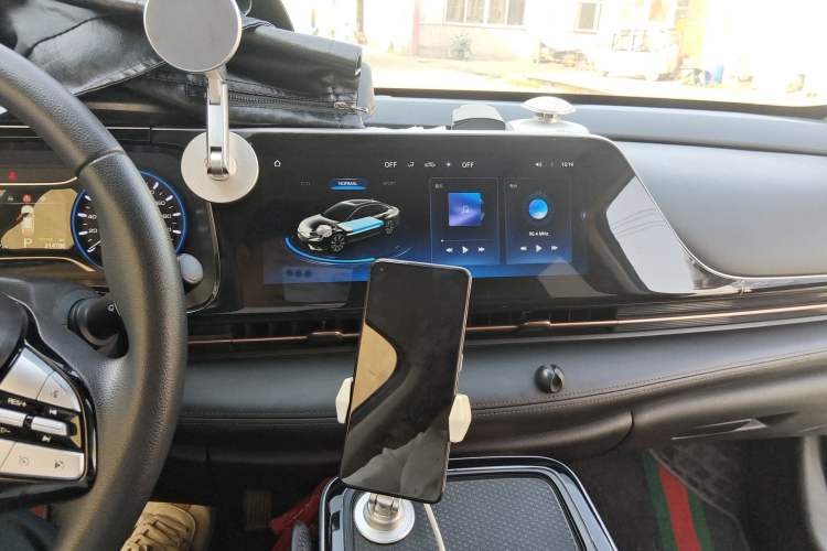 Used AION S 2022 Meizu 580 Pio Audio And AC Panel