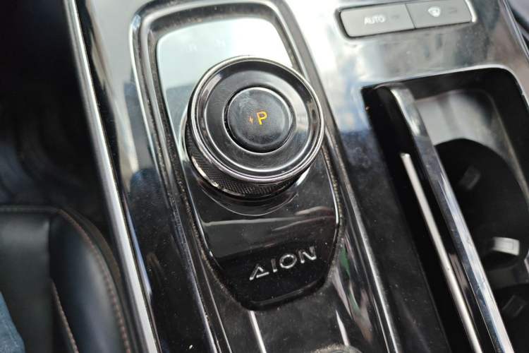 Used AION S 2022 Meizu 580 Gear Lever