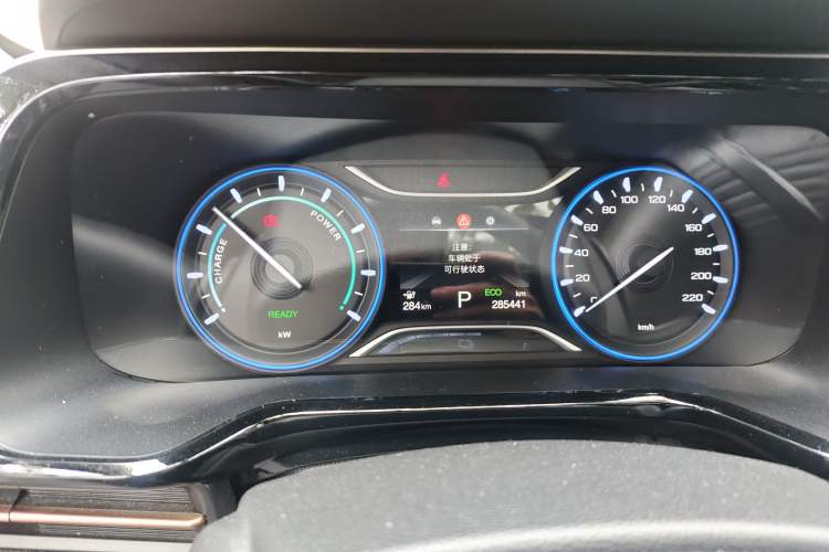 Used AION S 2022 Meizu 580 Odometer Close Up