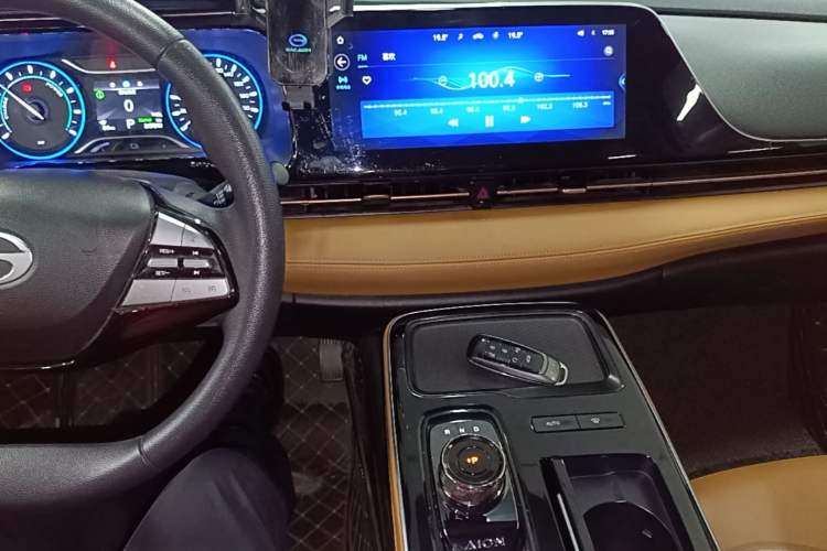 Used AION S 2022 Meizu 580 Pio Audio And AC Panel