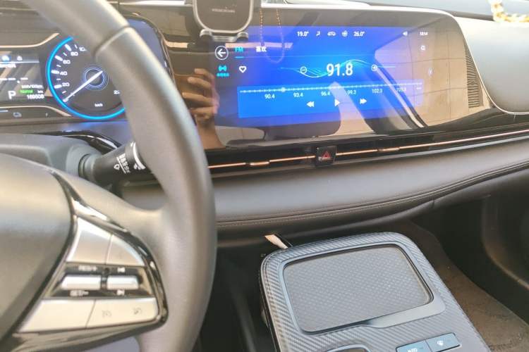 Used AION S 2022 Meizu 580 Pio Audio And AC Panel