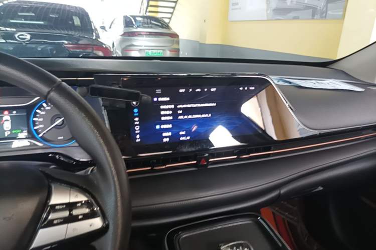 Used AION S 2022 Xuan 580 60kWh Center Console