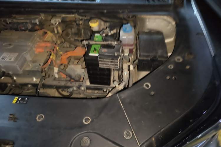 Used AION S 2022 Meizu 580 Pio Engine Bay Left