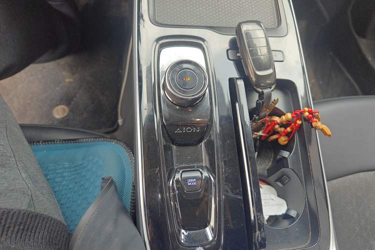 Used AION S 2022 Meizu 580 Gear Lever