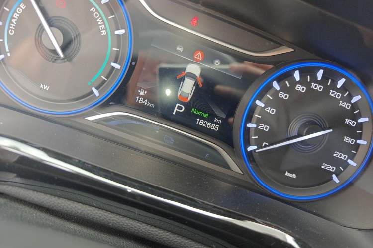 Used AION S 2022 Meizu 580 Odometer Close Up