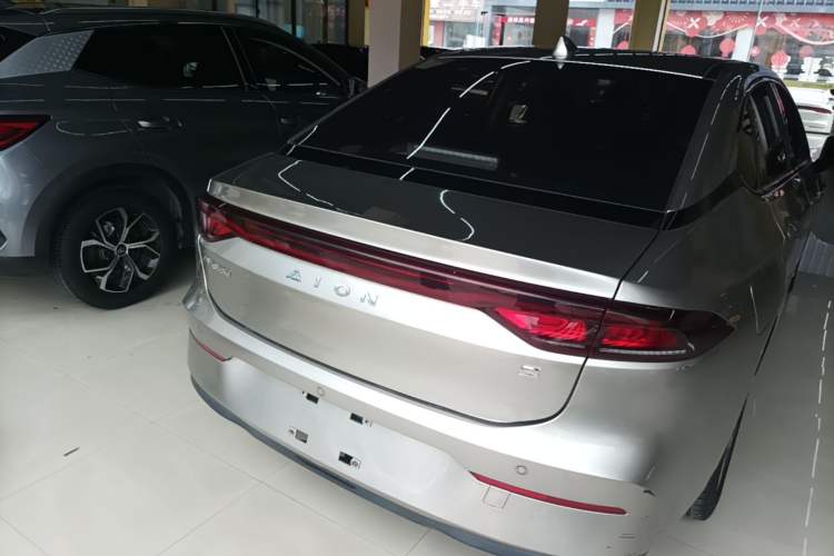 Used AION S 2022 Xuan 580 60kWh Rear Right 45 Deg