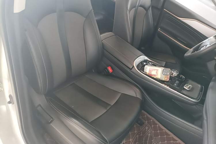 Used AION S 2022 Xuan 580 60kWh Right Front Seat