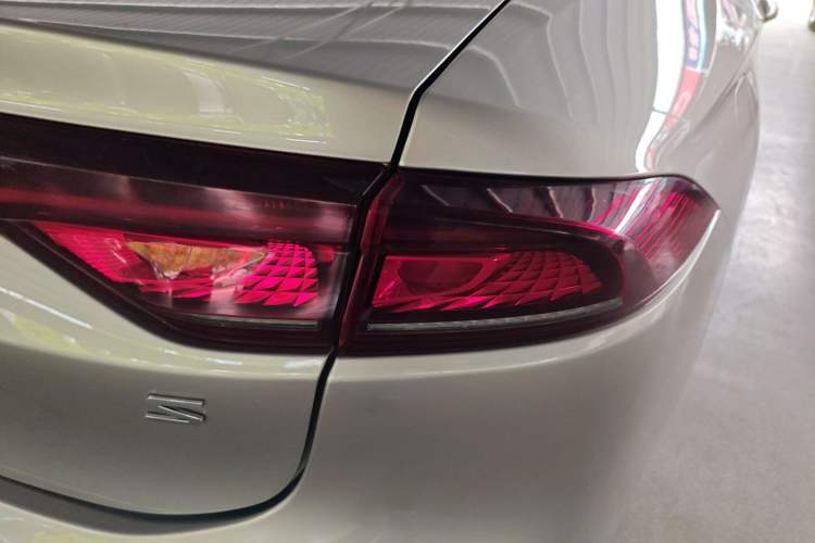 Used AION S 2022 Meizu 580 Right Rear Taillight