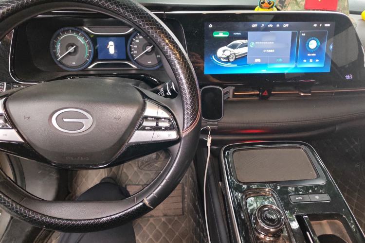Used AION S 2022 Xuan 580 60kWh Center Console