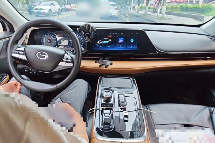 Used AION S 2022 Meizu 580 Business Edition Center Console