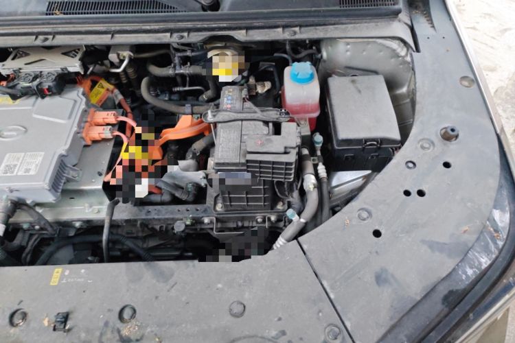 Used AION S 2022 Xuan 580 60kWh Engine Bay Left