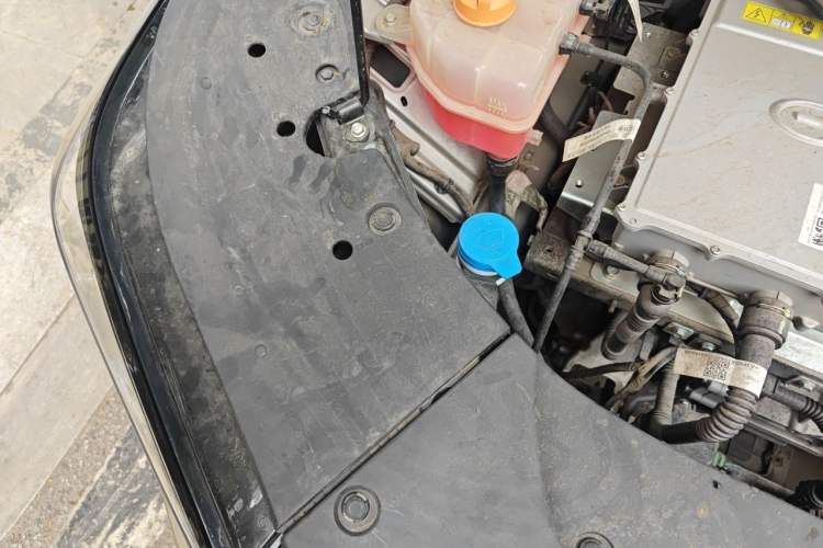 Used AION S 2022 Xuan 580 60kWh Engine Bay Right