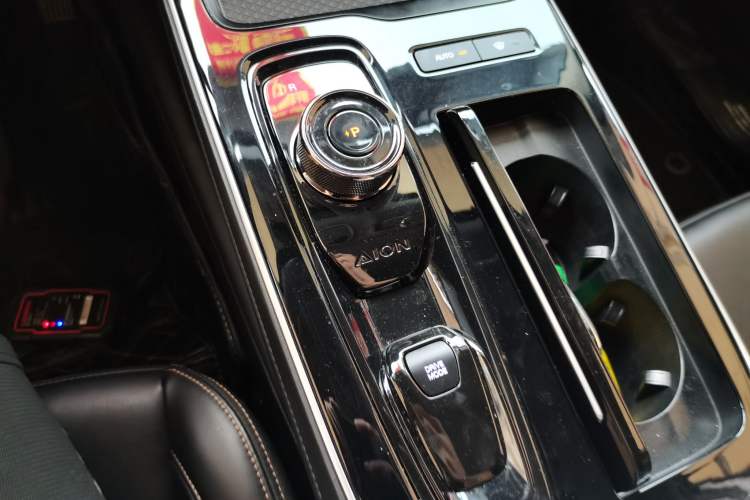 Used AION S 2022 Meizu 580 Gear Lever