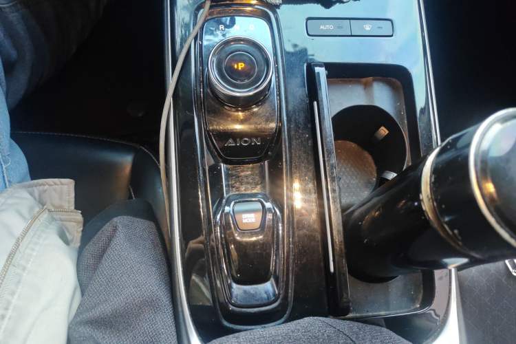 Used AION S 2022 Meizu 580 Gear Lever