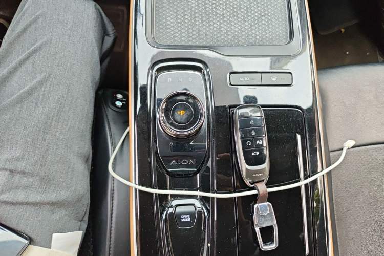 Used AION S 2022 Meizu 580 Business Edition Gear Lever