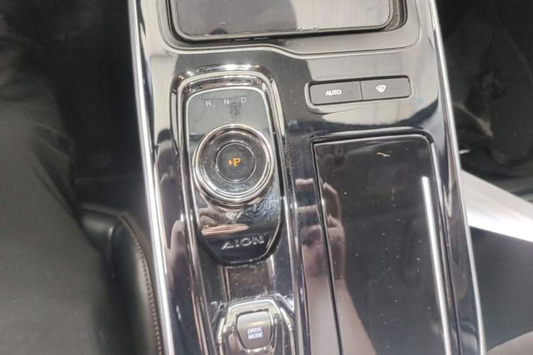 Used AION S 2022 Meizu 580 Pio Gear Lever