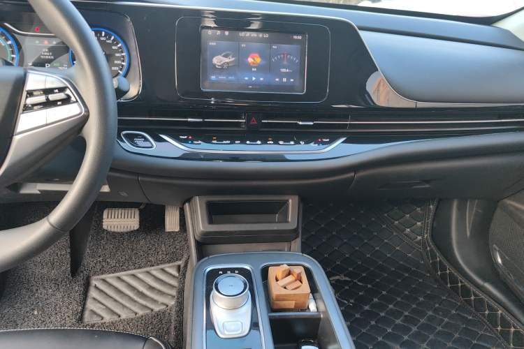 Used AION S 2022 Xuan 580 Pio 60kWh Audio And AC Panel