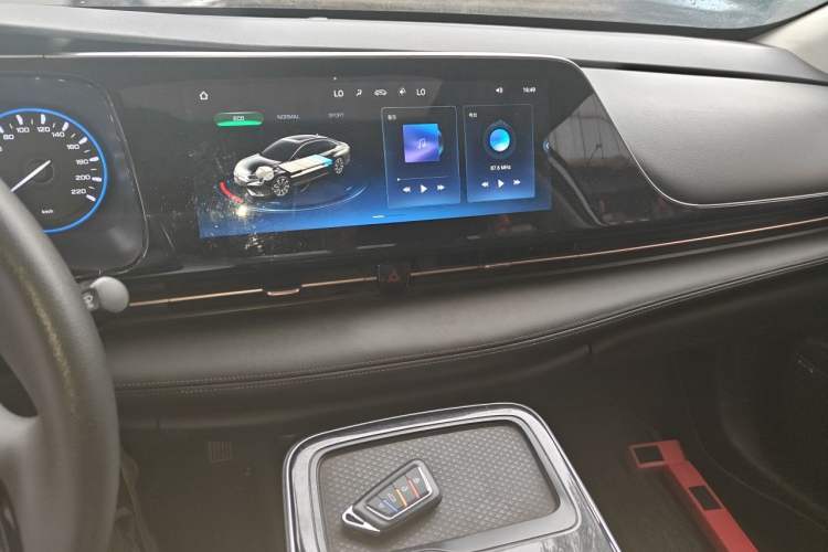 Used AION S 2022 Meizu 580 Pio Audio And AC Panel