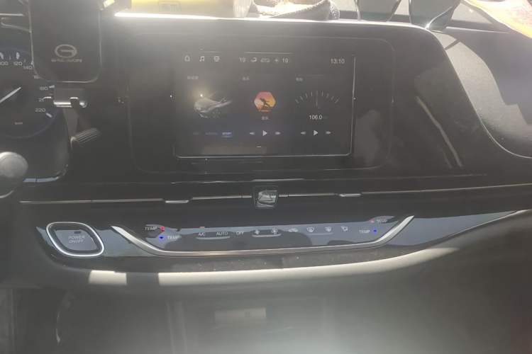 Used AION S 2022 Xuan 580 Pio 60kWh Audio And AC Panel