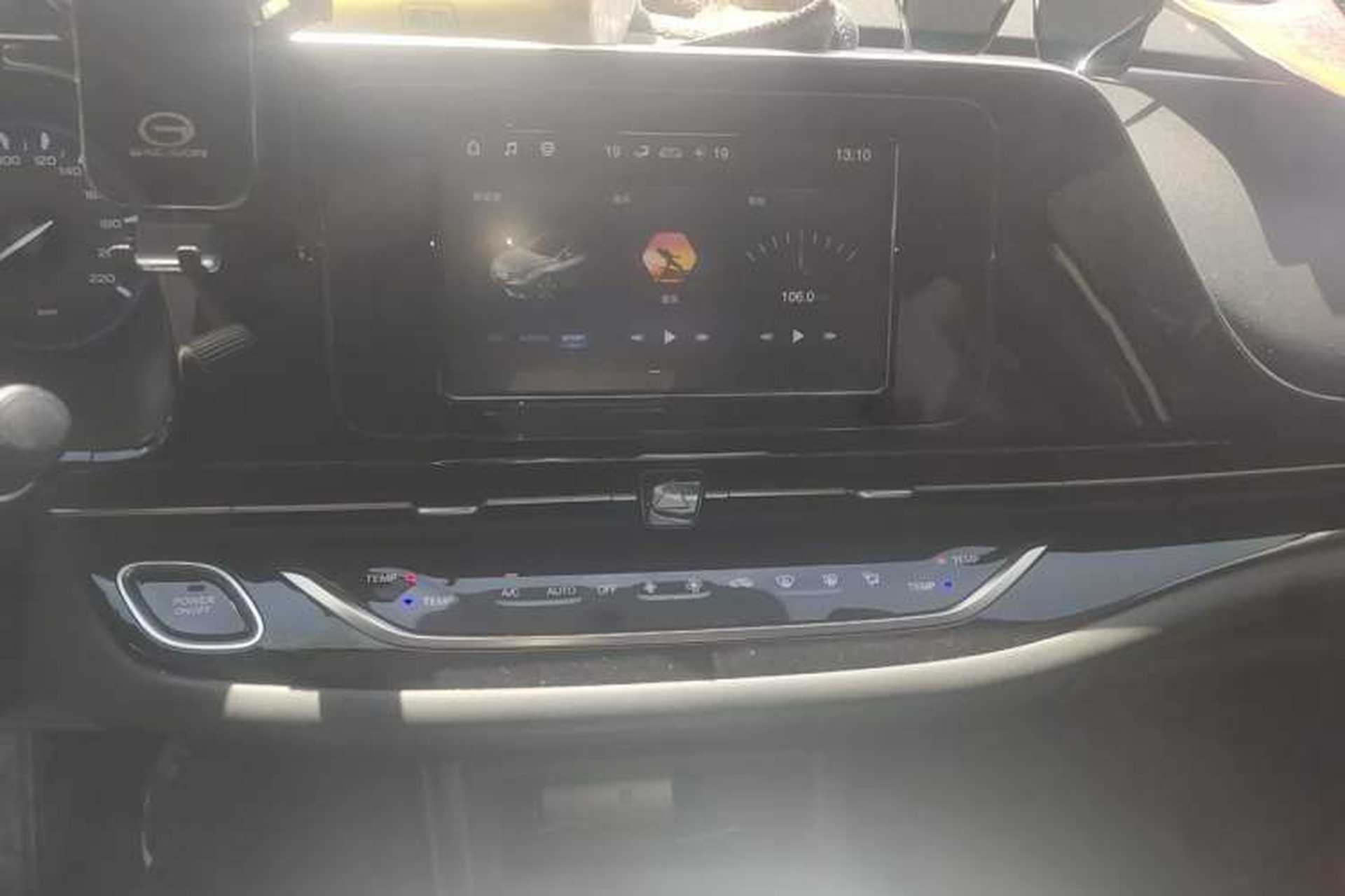 Used AION S 2022 Xuan 580 Pio 60kWh Audio And AC Panel