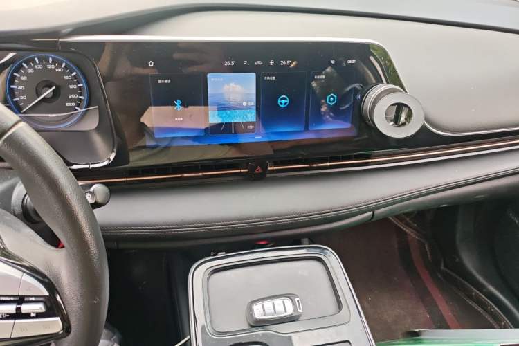 Used AION S 2022 Meizu 580 Pio Audio And AC Panel