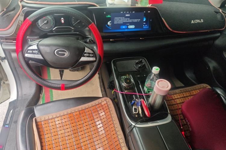 Used AION S 2022 Meizu 580 Pio Center Console