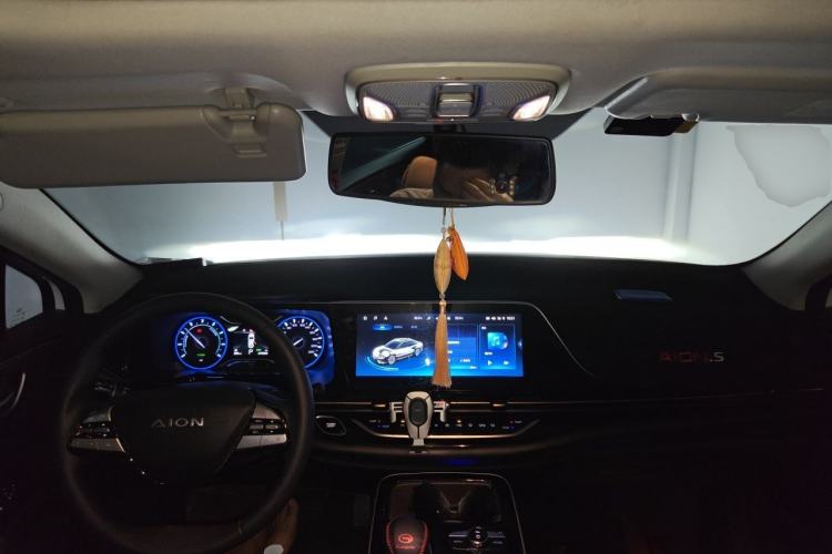 Used AION S 2022 Meizu 580 Pio Center Console