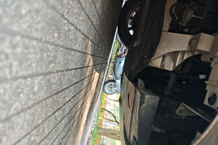 Used AION S 2022 Xuan 580 Pio 59.4 kWh Chassis Front