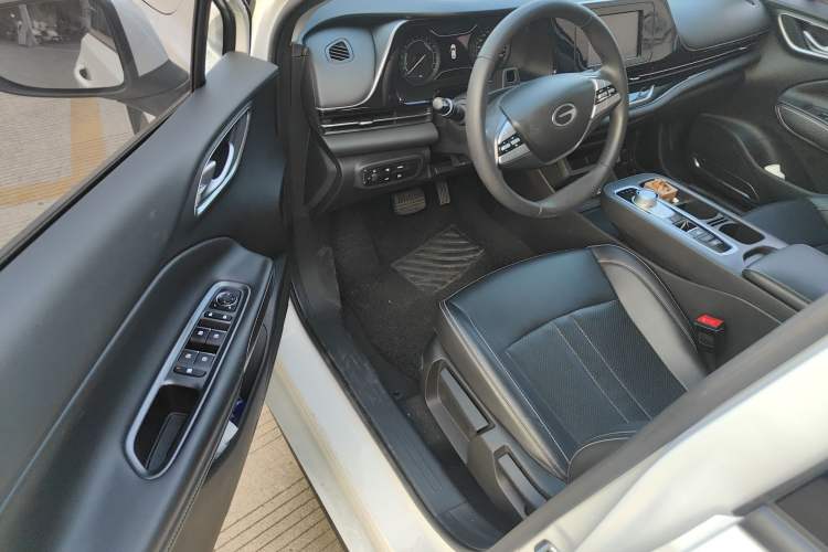 Used AION S 2022 Xuan 580 Pio 60kWh Driver Seat