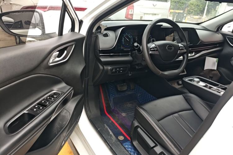 Used AION S 2022 Xuan 580 Pio 59.4 kWh Driver Seat