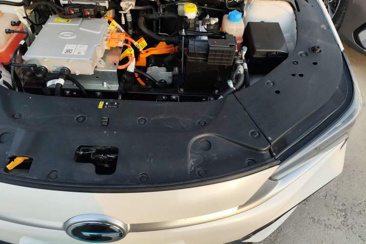 Used AION S 2022 Meizu 580 Pio Engine Bay Left