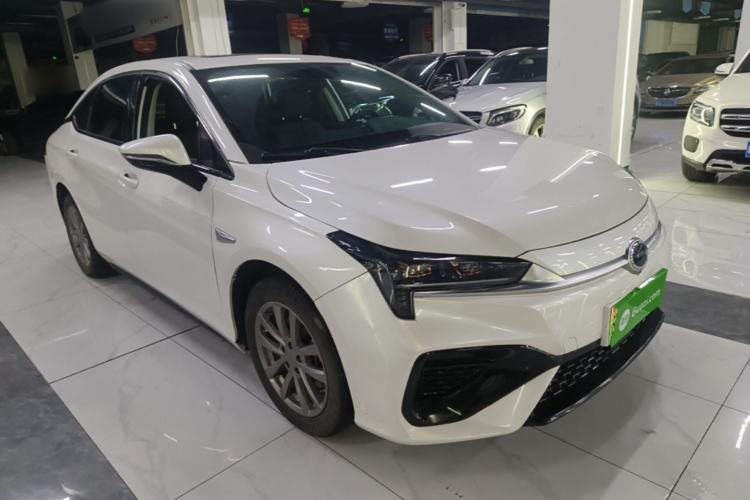 Used AION S 2022 Xuan 580 58.8 kWh ternary lithium Front Right 45 Deg