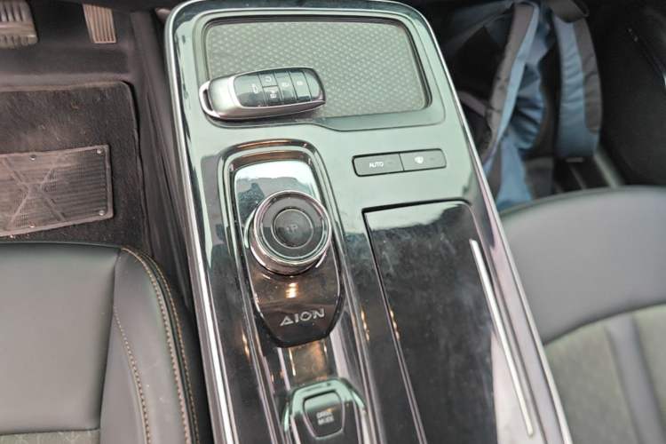 Used AION S 2022 Meizu 580 Pio Gear Lever