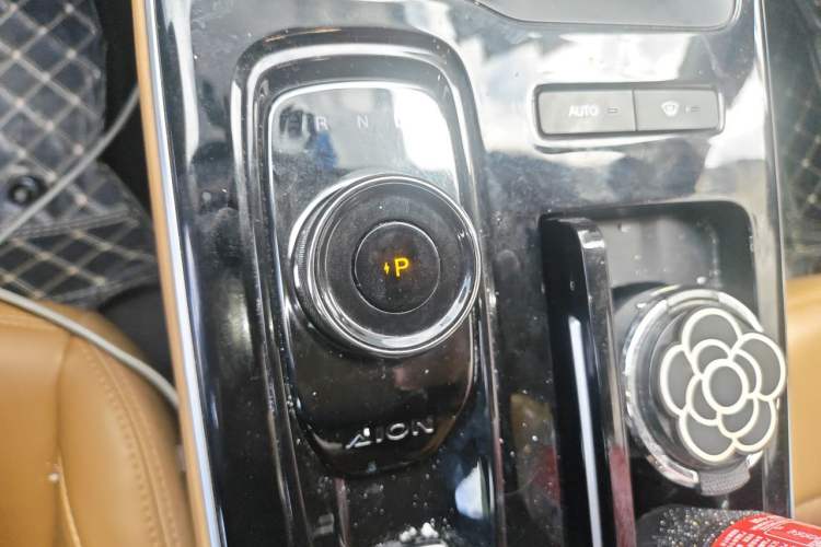 Used AION S 2022 Meizu 580 Gear Lever
