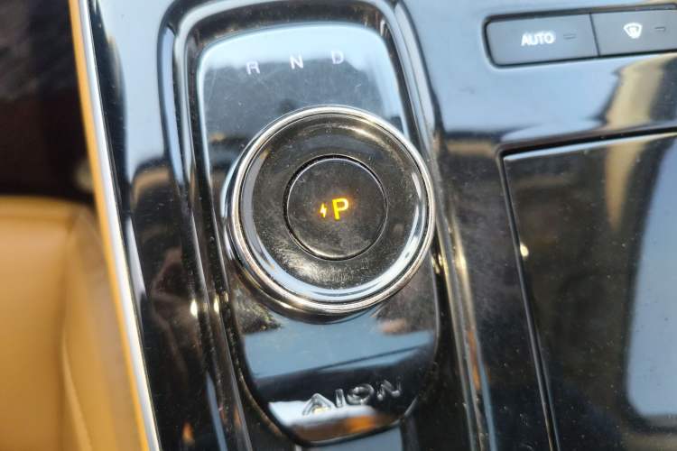 Used AION S 2022 Meizu 580 Pio Gear Lever