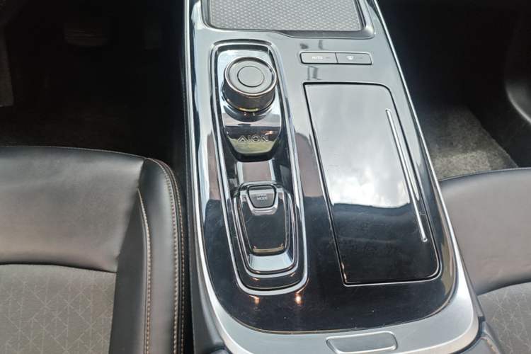 Used AION S 2022 Meizu 580 Pio Gear Lever