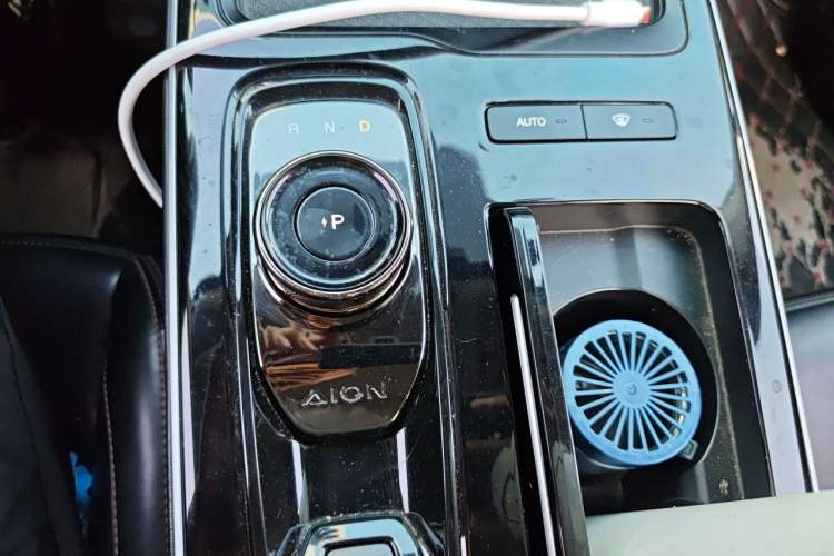 Used AION S 2022 Meizu 580 Pio Gear Lever