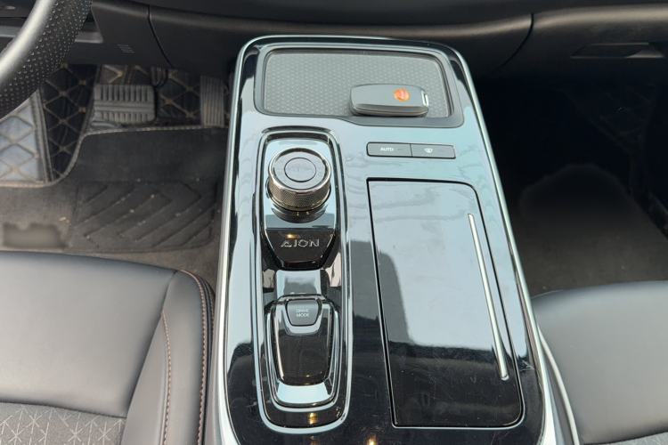 Used AION S 2022 Meizu 580 Gear Lever