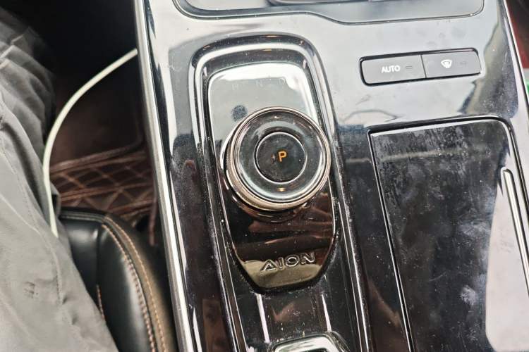 Used AION S 2022 Meizu 580 Pio Gear Lever