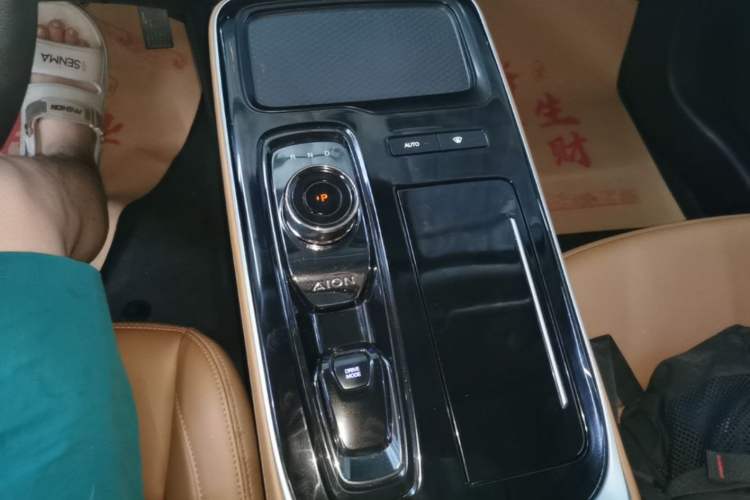 Used AION S 2022 Meizu 580 Pio Gear Lever