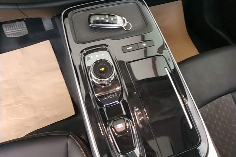 Used AION S 2022 Meizu 580 Gear Lever