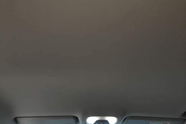 Used AION S 2022 Xuan 580 Pio 60kWh Headliner